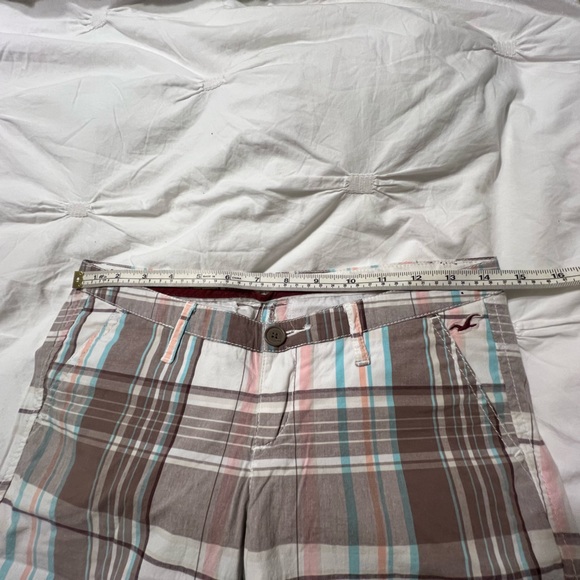 Hollister women’s shorts - Picture 4 of 9